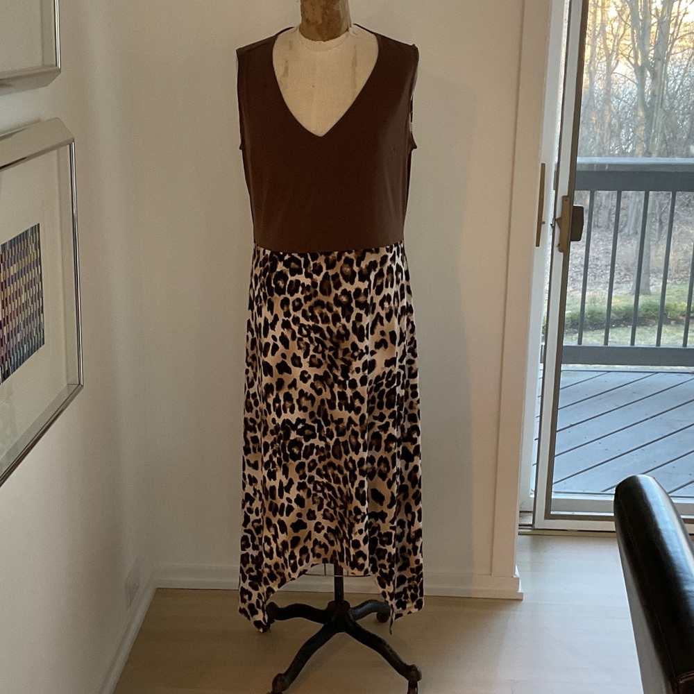 Brown Sleeveless V-Neck Dress with Leopard Print Skirt